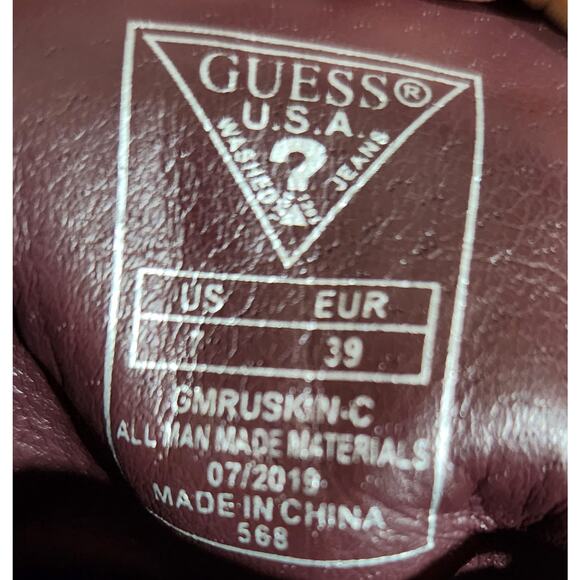 Guess GMRUSKIN-C Chukka Ankle Boots w Red Laces, Men\'s Sz 7 main image 5